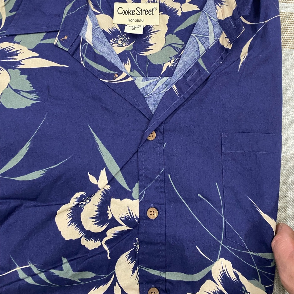 Hawaiian shirt